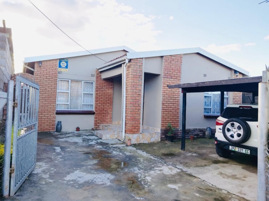 3 Bedroom Property for Sale in Scenery Park Eastern Cape